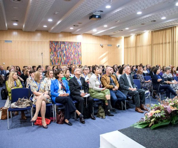 CRNOGORSKI BIBLIOTEKARI UČESTVOVALI NA PRESTIŽNOJ REGIONALNOJ COBISS KONFERENCIJI  U MARIBORU 